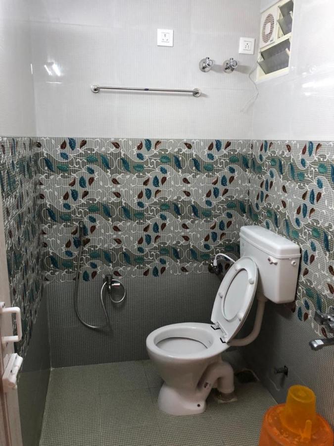 ホテルThaj Regency チェンナイ エクステリア 写真